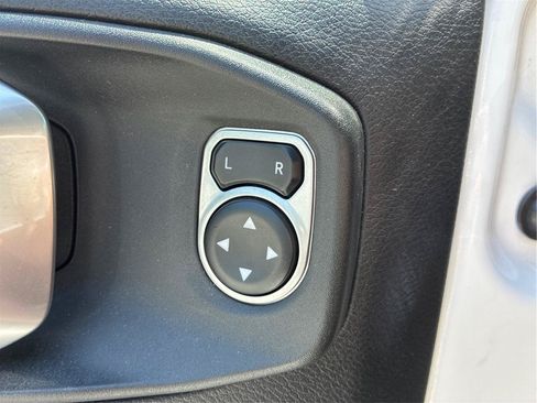 Used 2019 Jeep Wrangler Unlimited Sport S AWD/4WD image 35