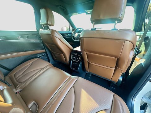 Used 2022 Lincoln Nautilus Reserve w/ Luxury Package image 28