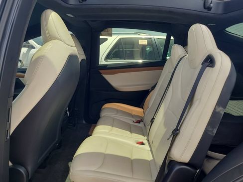 Used 2021 Tesla Model X Long Range AWD/4WD image 5
