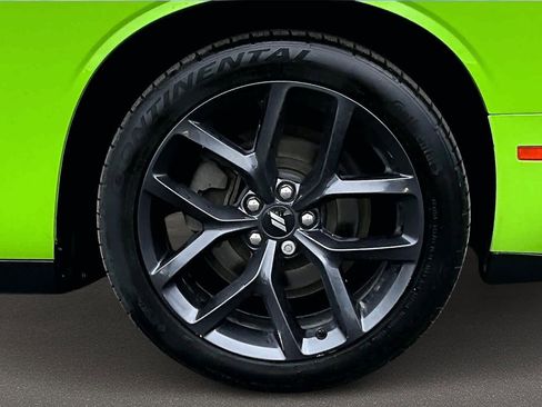 Used 2019 Dodge Challenger SXT w/ Blacktop Package image 43