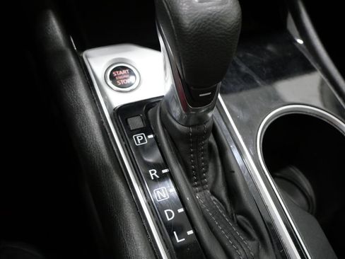 Used 2024 Nissan Altima 2.5 SV FWD image 22
