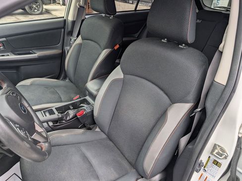 Used 2017 Subaru Crosstrek 2.0i Premium AWD/4WD image 6