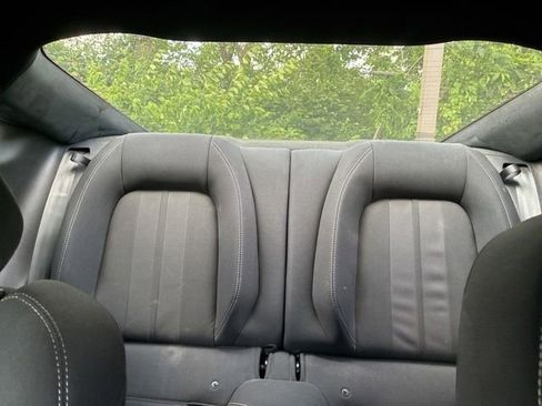 Used 2020 Ford Mustang Coupe RWD image 12