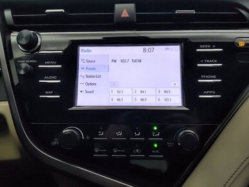 Used 2019 Toyota Camry LE image 25