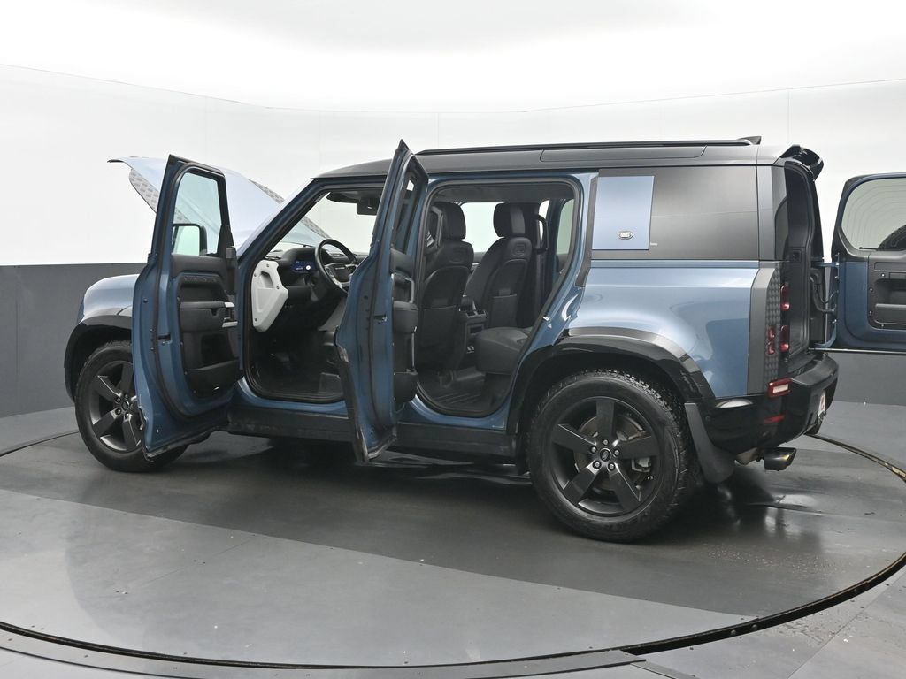 Used 2020 Land Rover Defender 110 SE AWD/4WD image 43