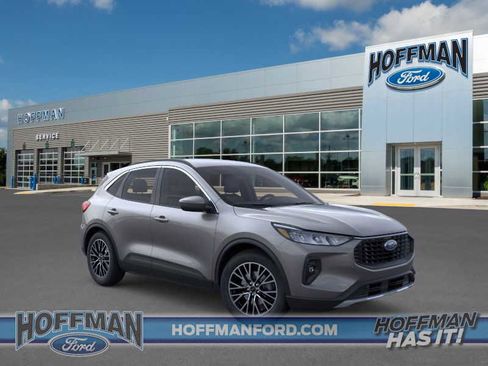 New 2025 Ford Escape SE FWD image 1