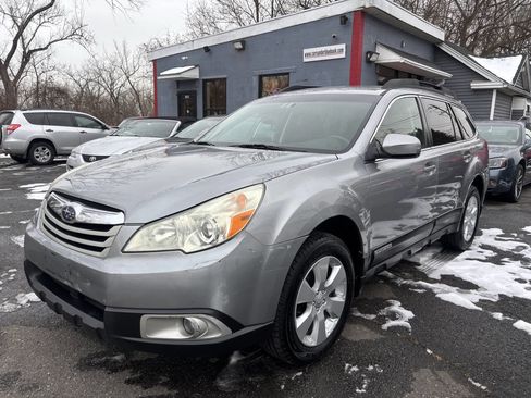 Used 2011 Subaru Outback 2.5i Premium w/ All-Weather Pkg image 1