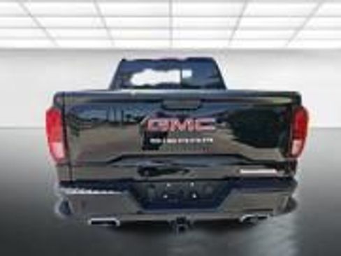 Used 2024 GMC Sierra 1500 Elevation w/ Preferred Package AWD/4WD image 5