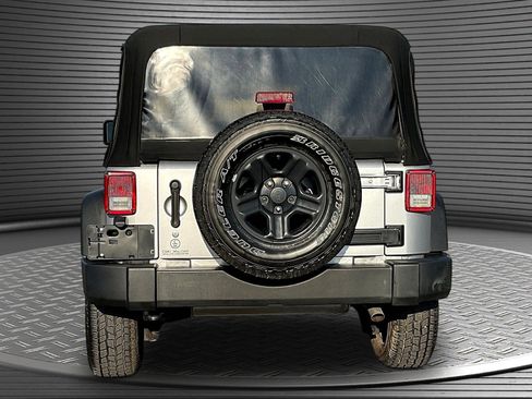 Used 2017 Jeep Wrangler Unlimited Sport AWD/4WD image 6