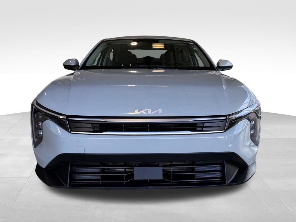 Used 2025 Kia K4 FWD image 2