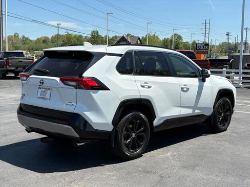 Used 2023 Toyota RAV4 SE w/ Convenience Package AWD/4WD image 3