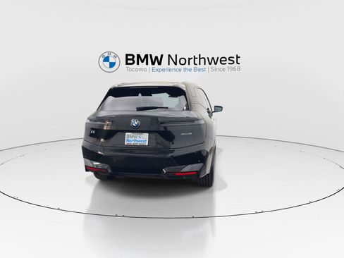 Used 2024 BMW iX xDrive50 w/ Premium Package AWD/4WD image 2