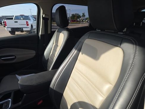 Used 2019 Ford Escape SEL FWD image 8