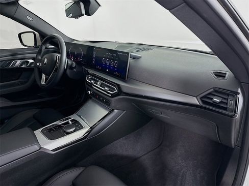 Used 2023 BMW 230i xDrive Coupe w/ Premium Package image 31