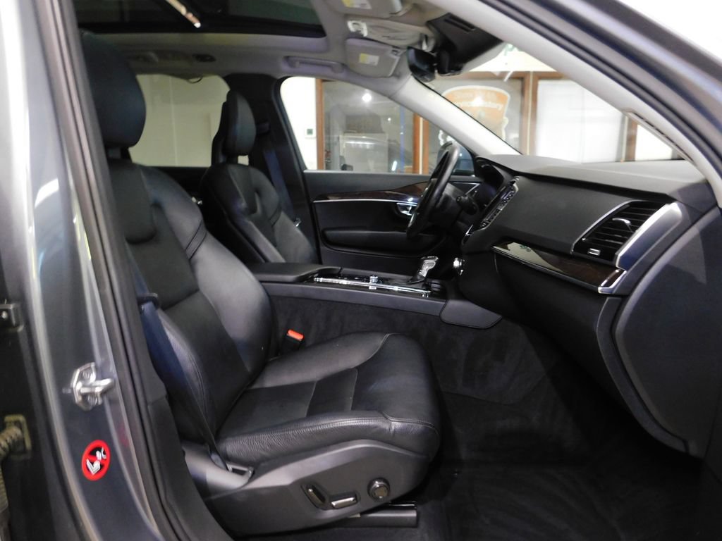 Used 2017 Volvo XC90 T6 Momentum w/ Vision Package AWD/4WD image 78