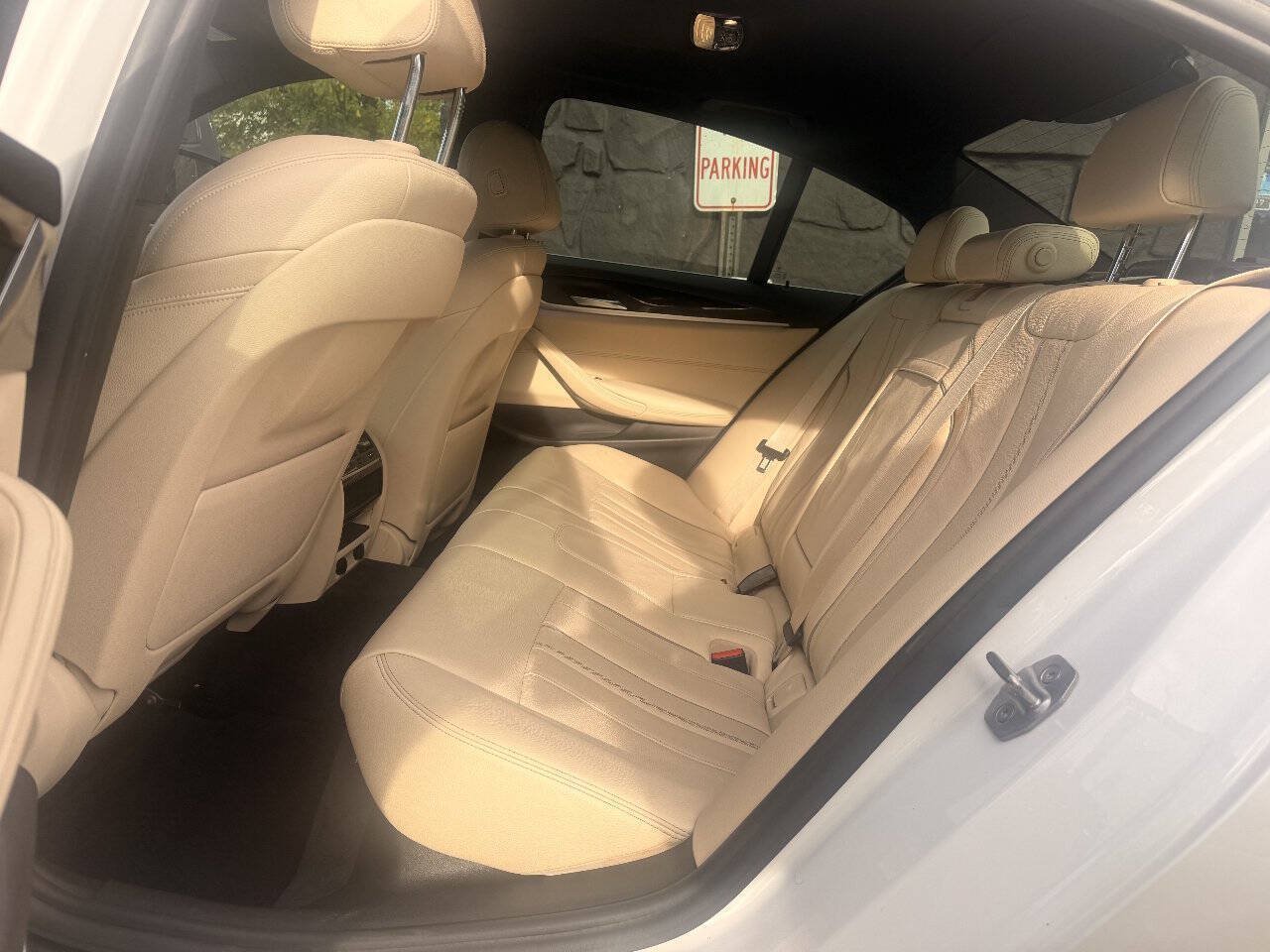 Used 2017 BMW 530i RWD image 10