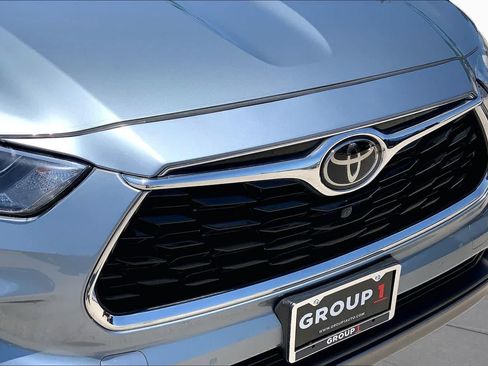 Used 2021 Toyota Highlander Platinum AWD/4WD image 30