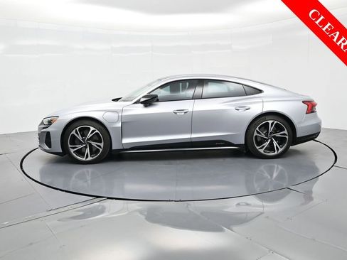 Used 2024 Audi e-tron GT Premium Plus image 10