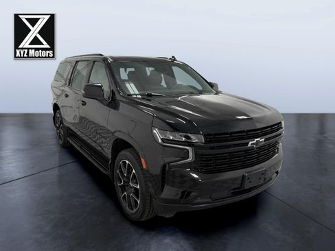 Used 2024 Chevrolet Suburban RST w/ Luxury Package image 7
