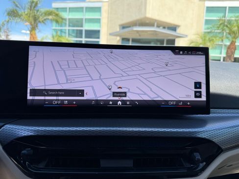 Certified 2025 BMW i4 eDrive40 image 31