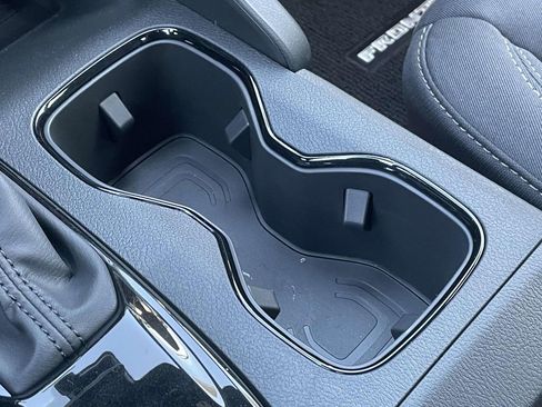 New 2026 Nissan Frontier SV image 29