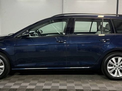 Used 2017 Volkswagen Golf S AWD/4WD image 4