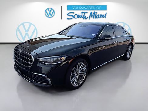 Used 2021 Mercedes-Benz S 580 4MATIC Sedan image 3