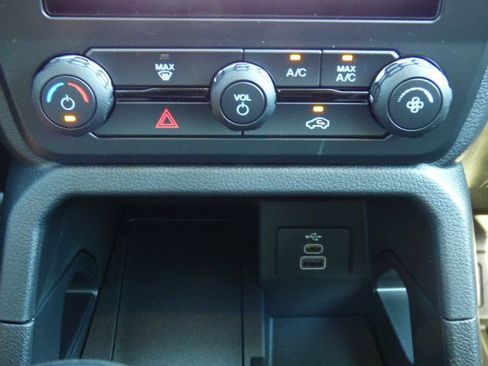 New 2025 Ford Ranger XL image 13