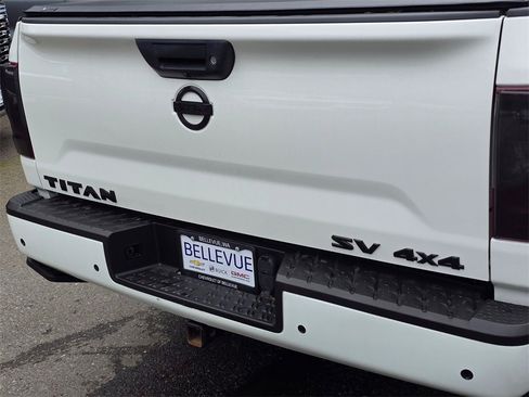 Used 2021 Nissan Titan SV w/ Accessory Utility Package image 48