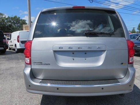 Used 2016 Dodge Grand Caravan SE w/ Quick Order Package 29E SE FWD image 8