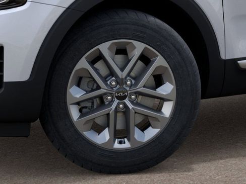 New 2025 Kia Telluride LX image 12