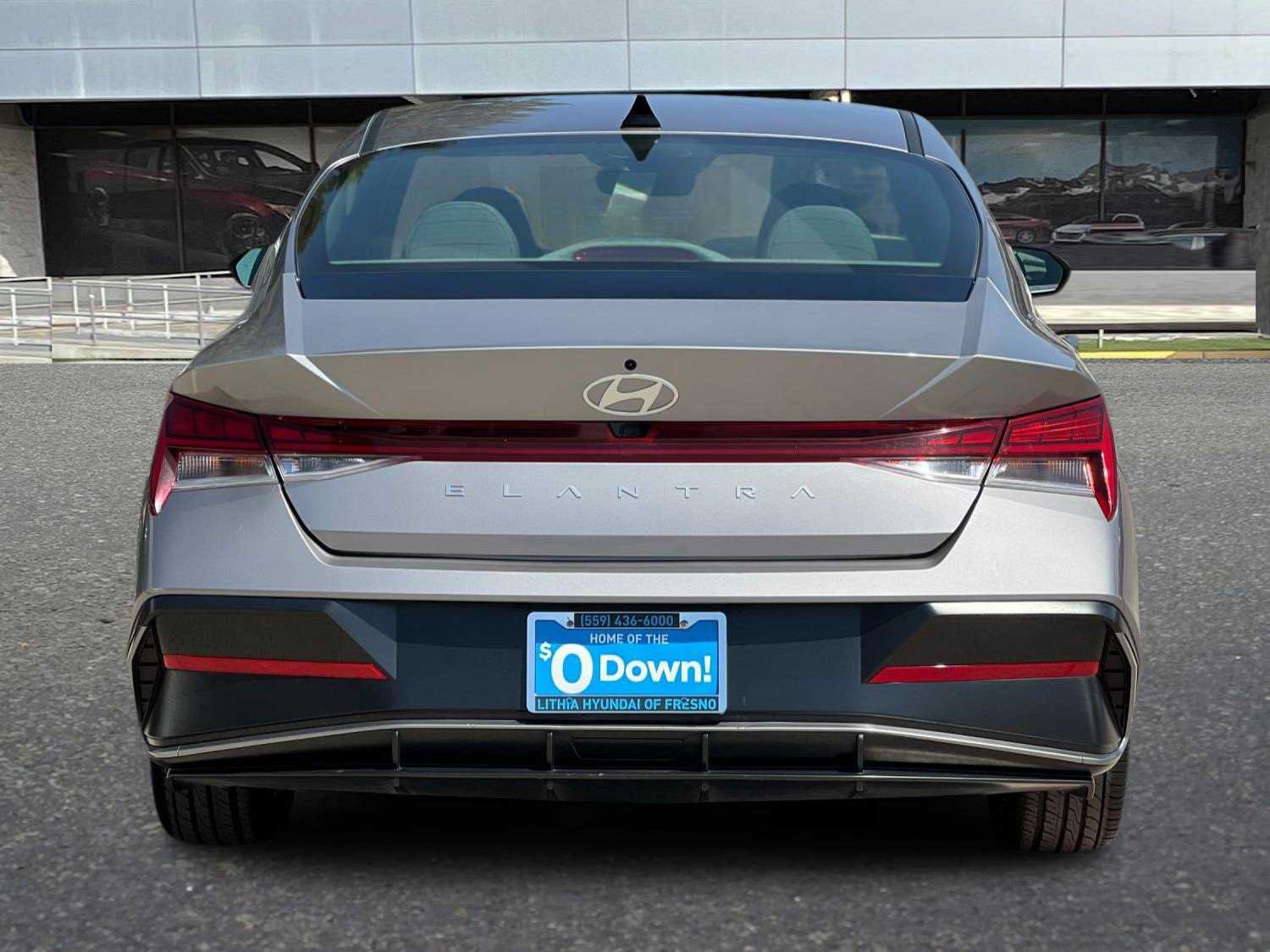 Certified 2025 Hyundai Elantra SEL FWD image 8