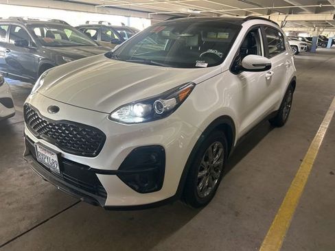 Certified 2022 Kia Sportage Nightfall Edition w/ Nightfall Fwd Premium Package image 5