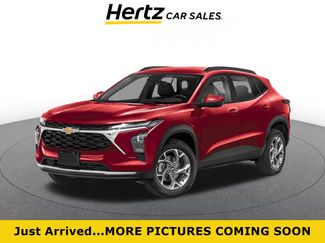 Used 2025 Chevrolet Trax LT w/ LT Convenience Package FWD video 1