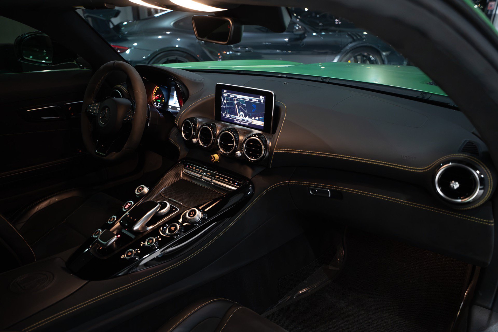 Used 2018 Mercedes-Benz AMG GT R w/ Exclusive Interior Package image 20