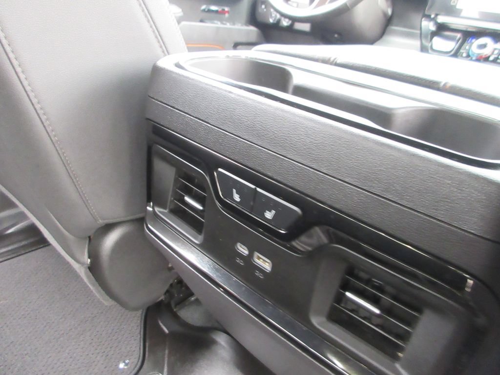 Certified 2025 GMC Sierra 1500 AT4 w/ AT4 Premium Package AWD/4WD image 28