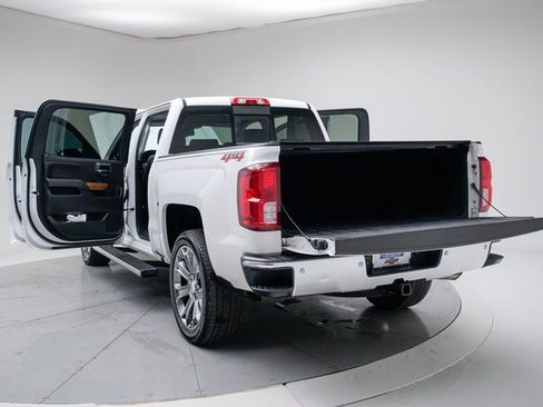 Used 2018 Chevrolet Silverado 1500 LTZ w/ LTZ Plus Package image 19