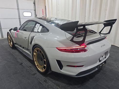 Used 2019 Porsche 911 GT3 RS RWD image 4