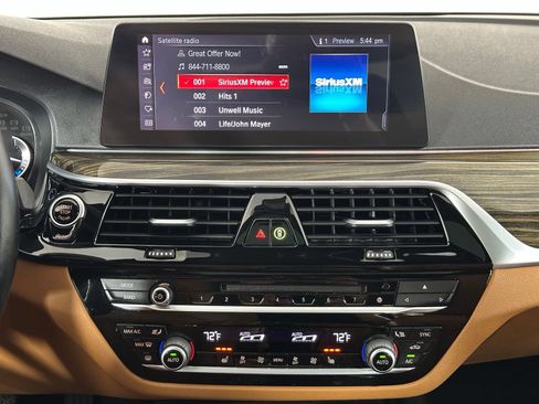 Used 2019 BMW 530i xDrive w/ Convenience Package AWD/4WD image 13
