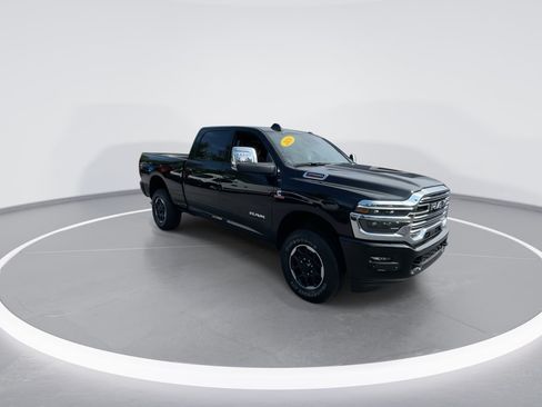 Used 2026 RAM 2500 Laramie AWD/4WD image 25