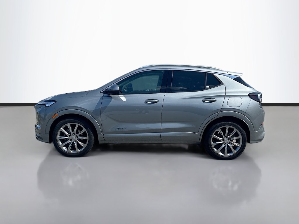 Used 2025 Buick Encore GX Avenir w/ Avenir Technology Package FWD image 6