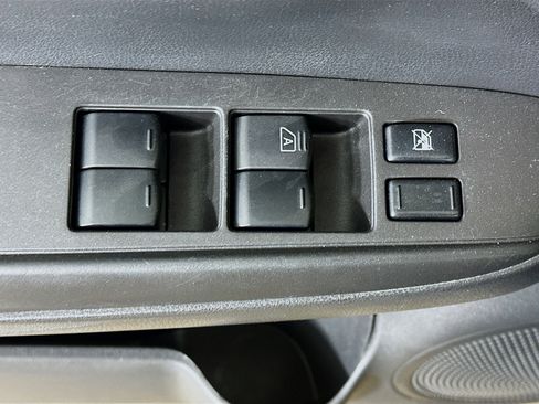 Used 2019 Nissan Versa SV w/ SV Special Edition Package FWD image 15