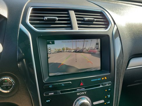 Used 2016 Ford Explorer Sport w/ Equipment Group 401A AWD/4WD image 9
