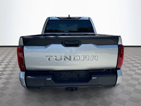 Used 2022 Toyota Tundra SR5 w/ Convenience Package image 7