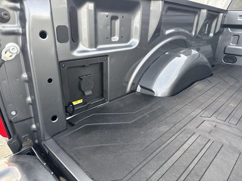 Certified 2022 Ford F150 Lariat w/ Max Trailer Tow Package image 17