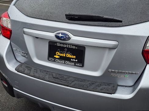Used 2017 Subaru Crosstrek 2.0i Premium AWD/4WD image 17