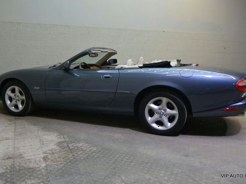 Used 2000 Jaguar XK8 Convertible RWD image 11