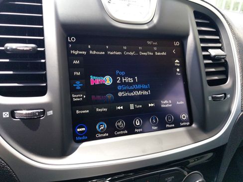 New 2023 Chrysler 300 Touring L w/ Popular Equipment Group image 30