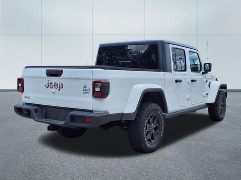Used 2021 Jeep Gladiator Willys image 26