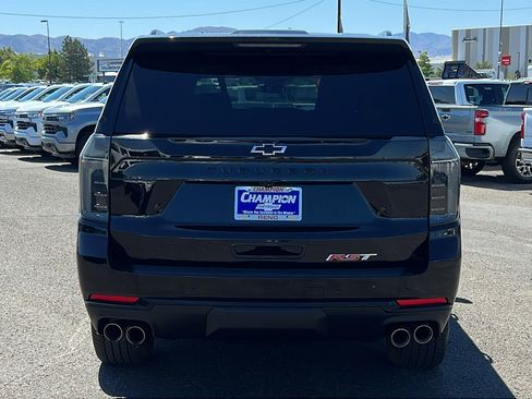 Certified 2025 Chevrolet Suburban RST w/ Comfort Package AWD/4WD image 6